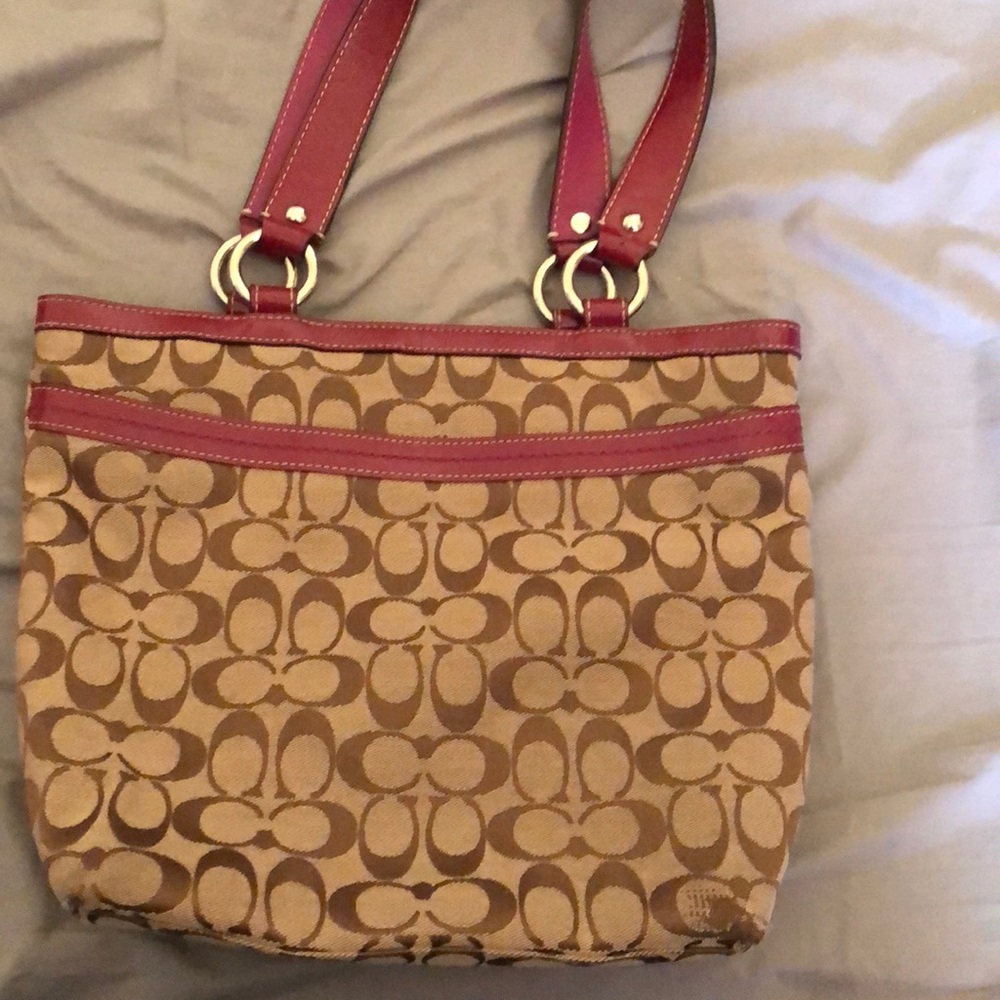 Coach purse - Picture 2 of 7